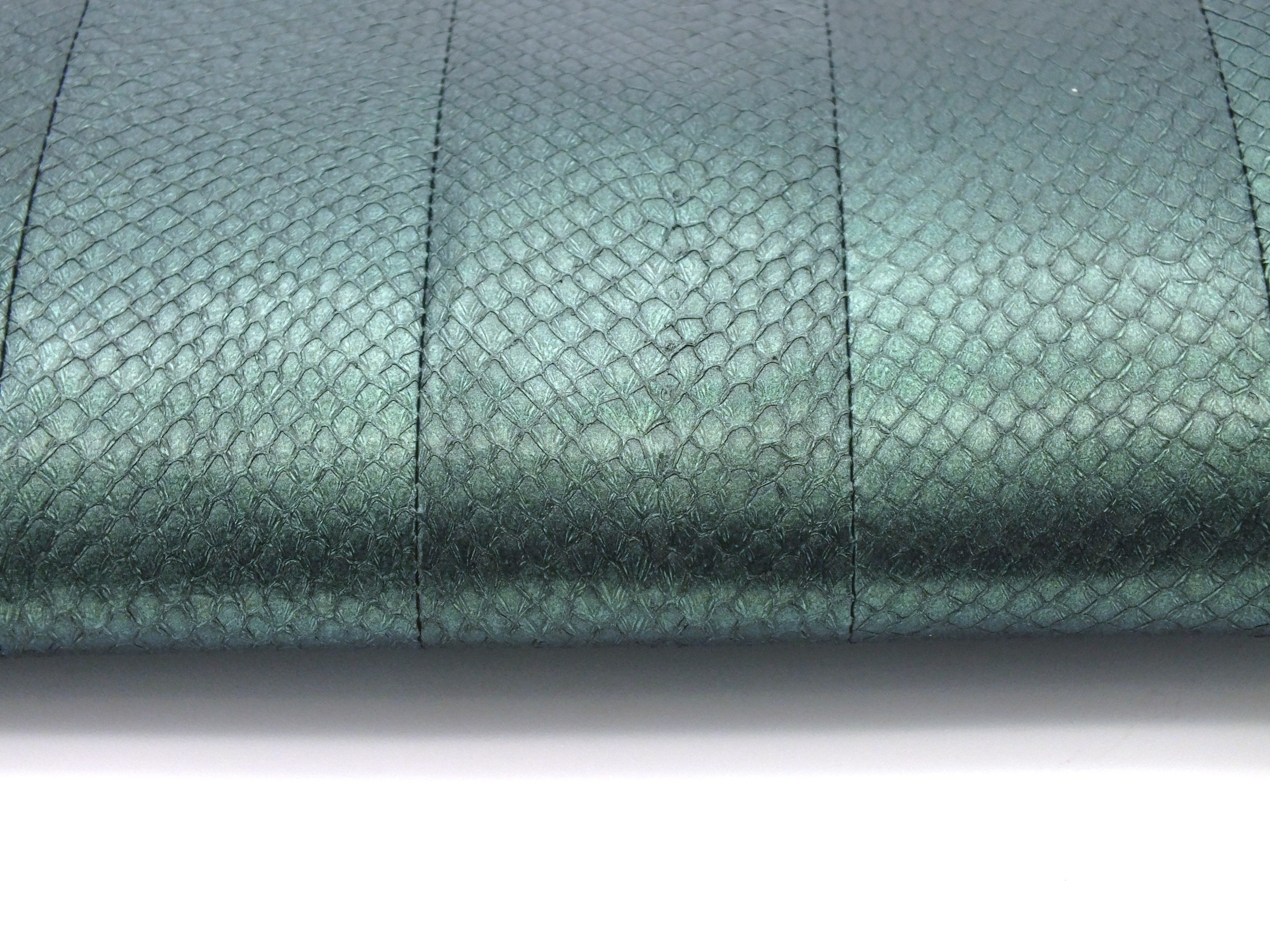 PANNEAU SQUAMA® MÉTALLISÉ ICTYOS